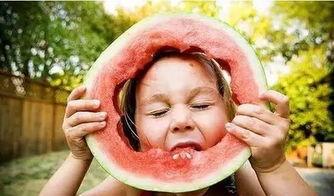 西瓜毛绒挂件吃瓜群众