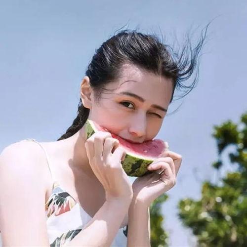 《吃瓜动漫》头像女生,揭秘吃瓜动漫头像女生的魅力之谜
